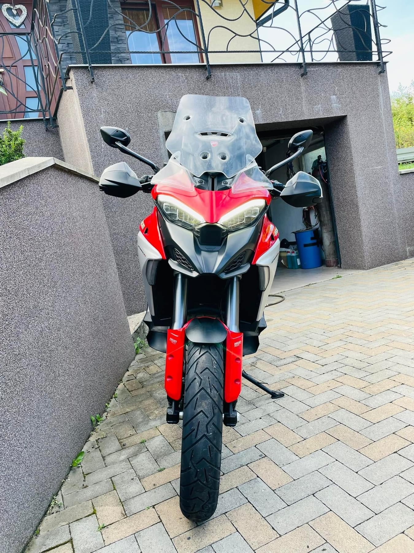 Ducati Multistrada V4 S Radar Travel