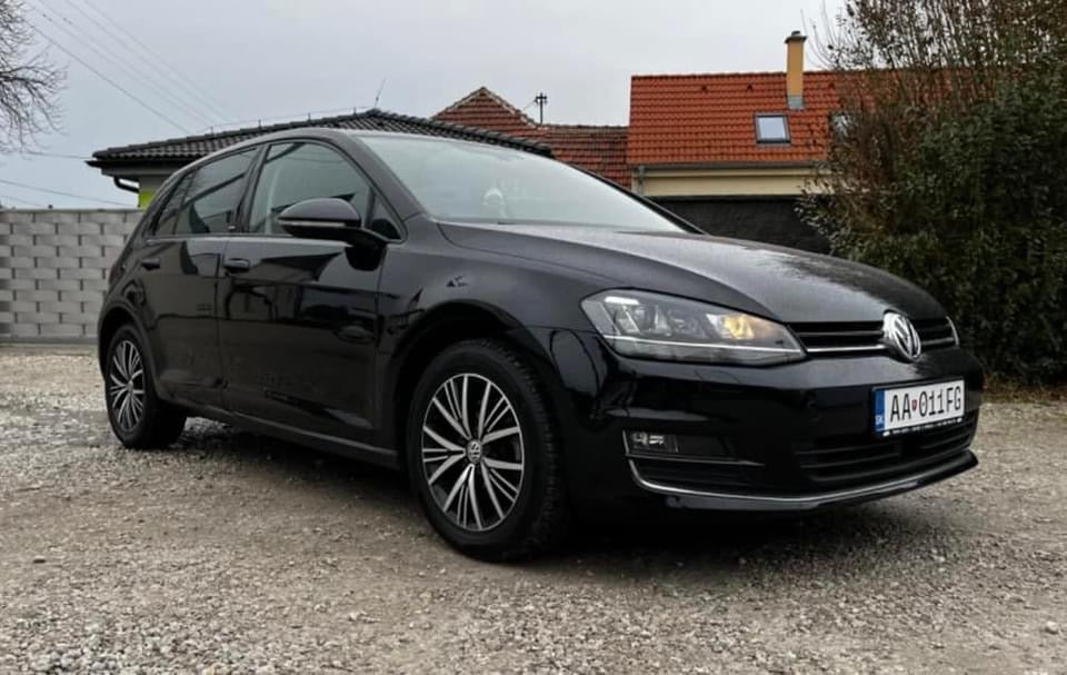Volkswagen Golf 1.4 TSI BMT Trendline DSG
