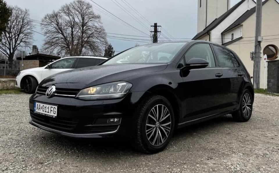 Volkswagen Golf 1.4 TSI BMT Trendline DSG