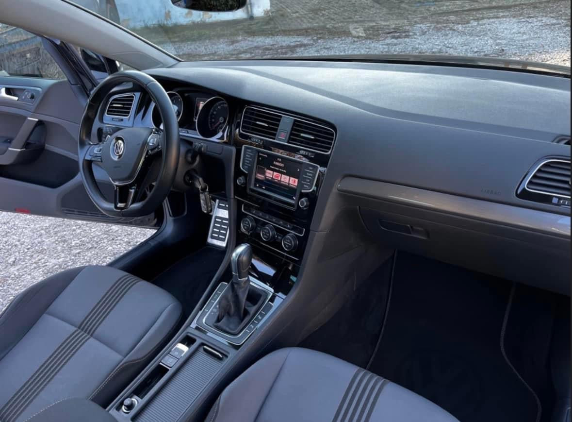 Volkswagen Golf 1.4 TSI BMT Trendline DSG