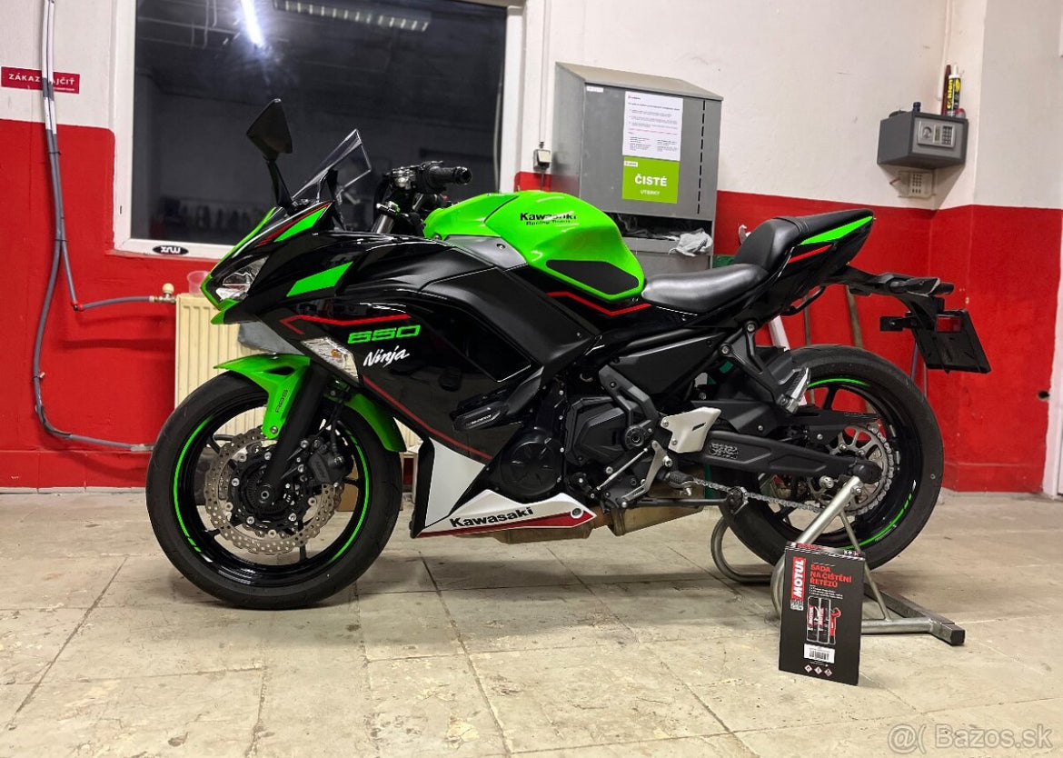 Kawasaki Ninja 650 KRT 2022 - este v ZARUKE