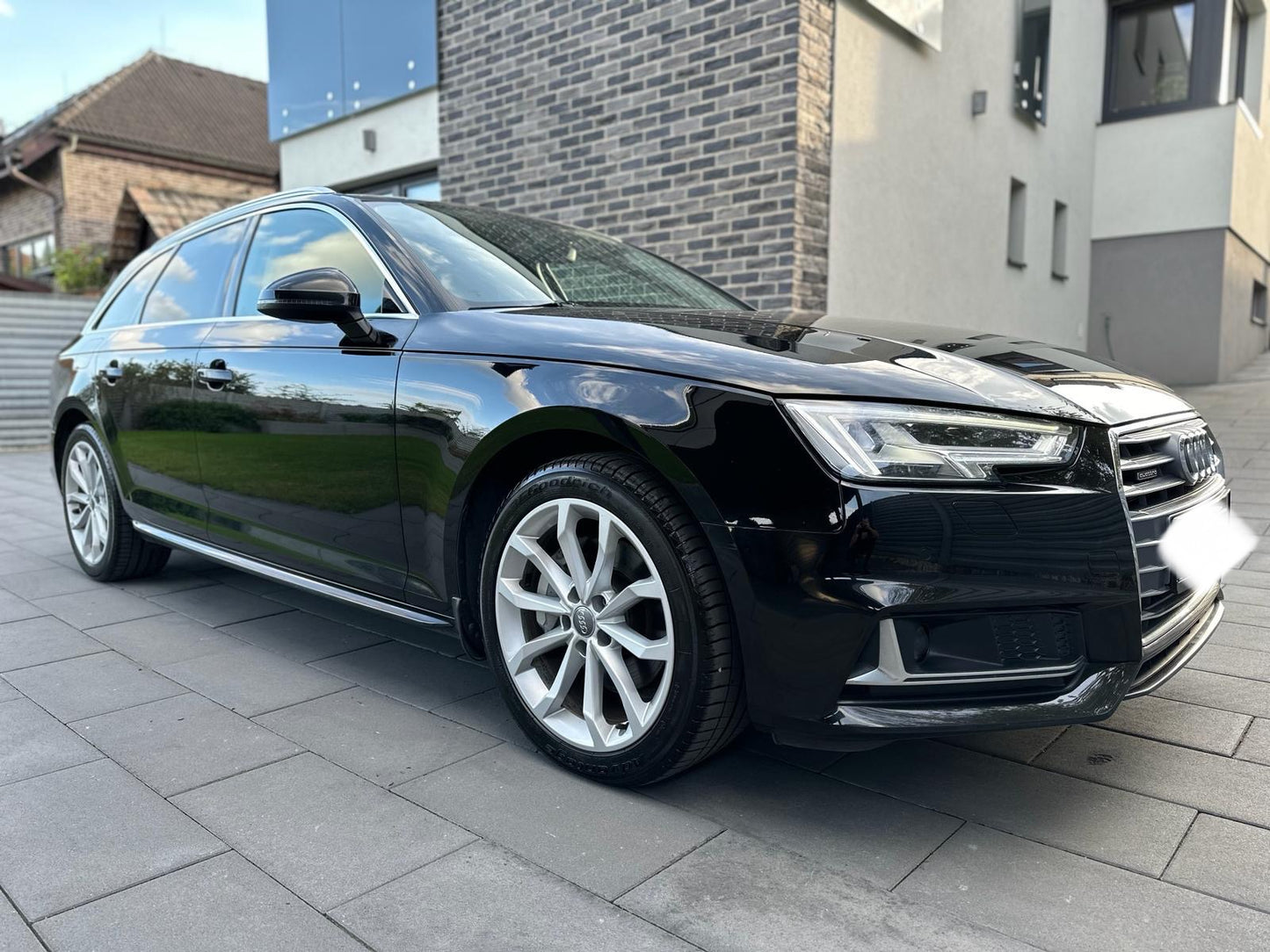 Audi A4 Avant 40 2.0 TDI quattro S tronic
