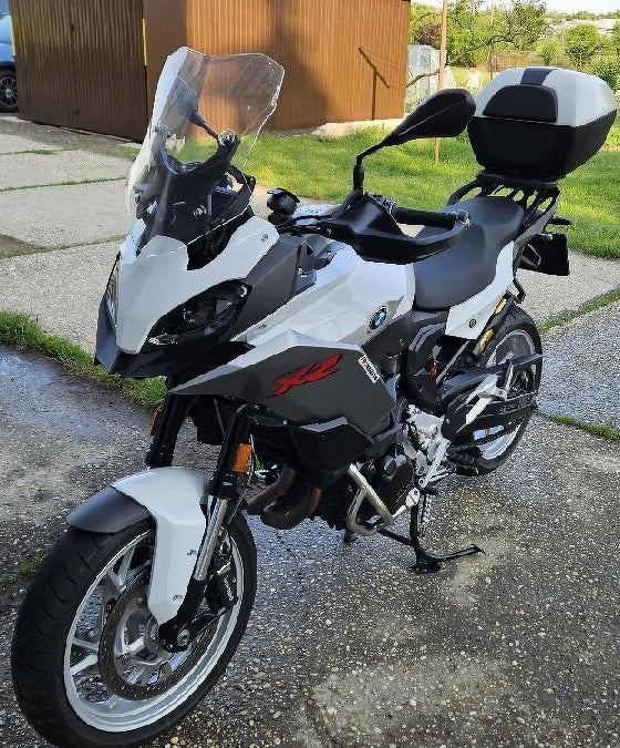 BMW XR 900F