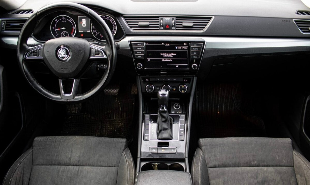 Škoda Superb Combi 2.0 TDI Ambition DSG EU6