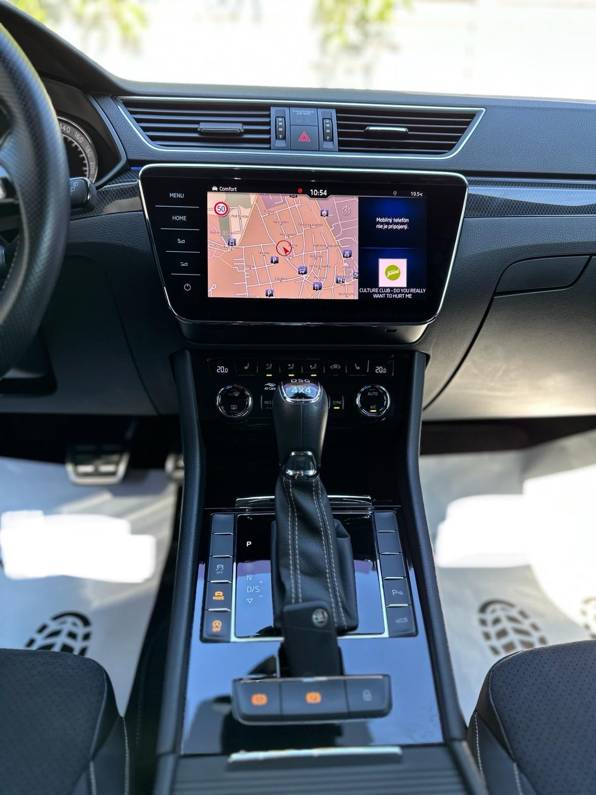 Škoda Superb Combi 2.0 TDI 190k 4x4 Sportline DSG
