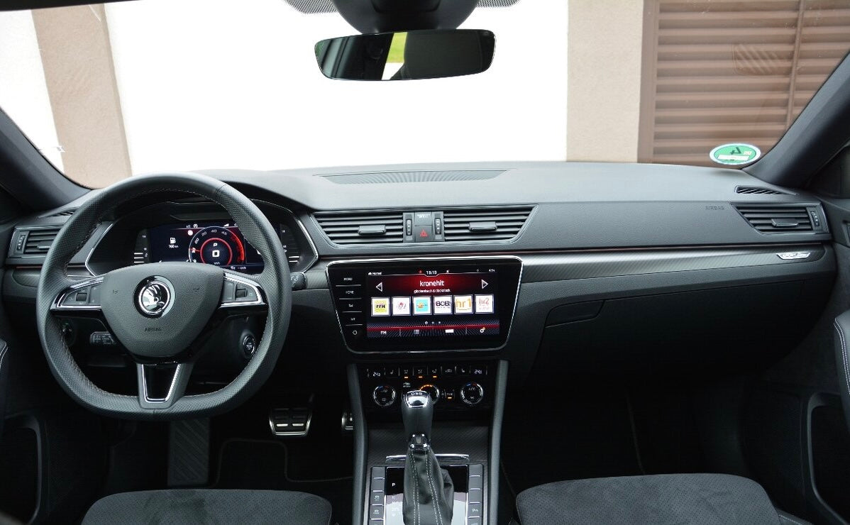 ŠKODA SUPERB 2.0TDI, 140KW DSG Sportline