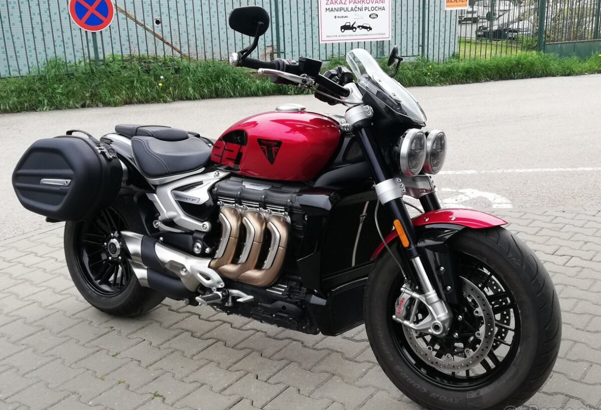Triumph rocket 3r