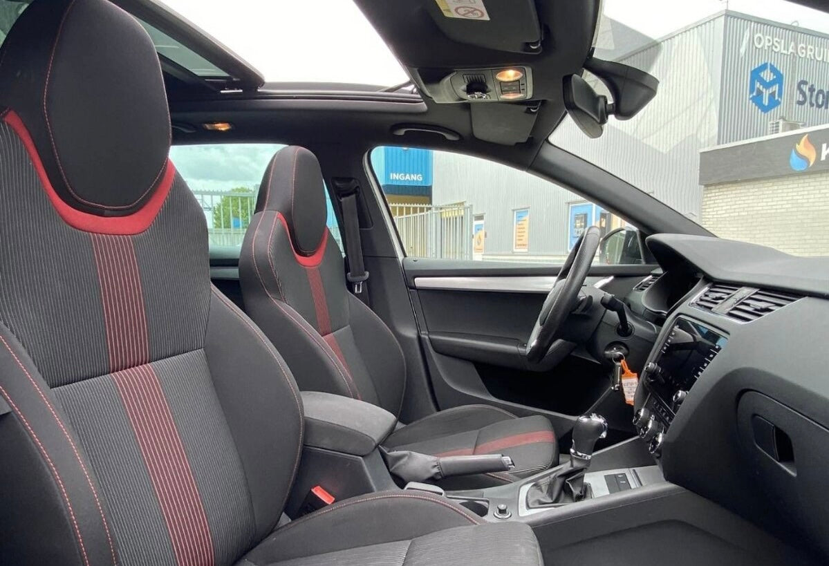 Škoda Octavia Combi 1.6 TDi,115k,Sportline DSG,85kW,A7,5d.