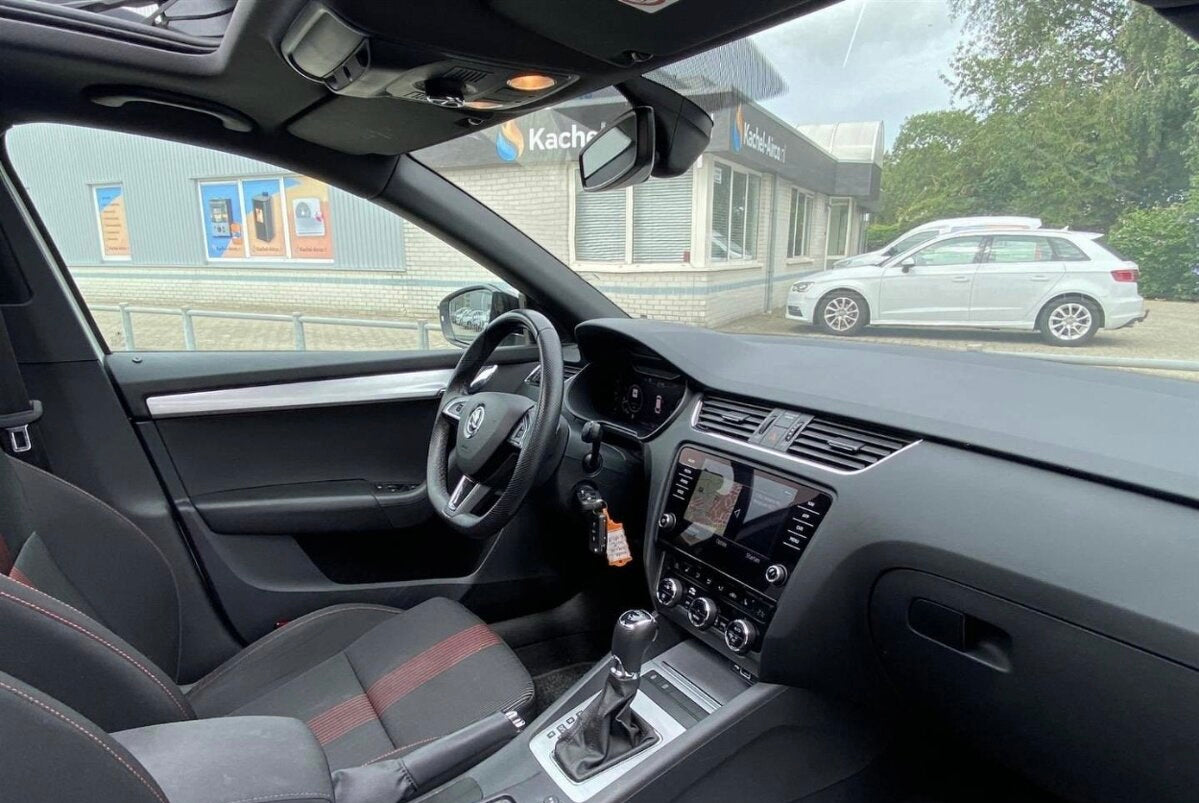 Škoda Octavia Combi 1.6 TDi,115k,Sportline DSG,85kW,A7,5d.