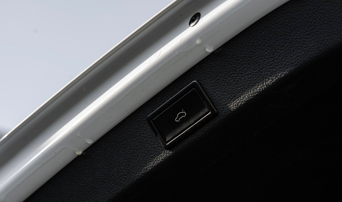 ŠKODA SUPERB COMBI TDI 140KW VIRTUAL COCPIT