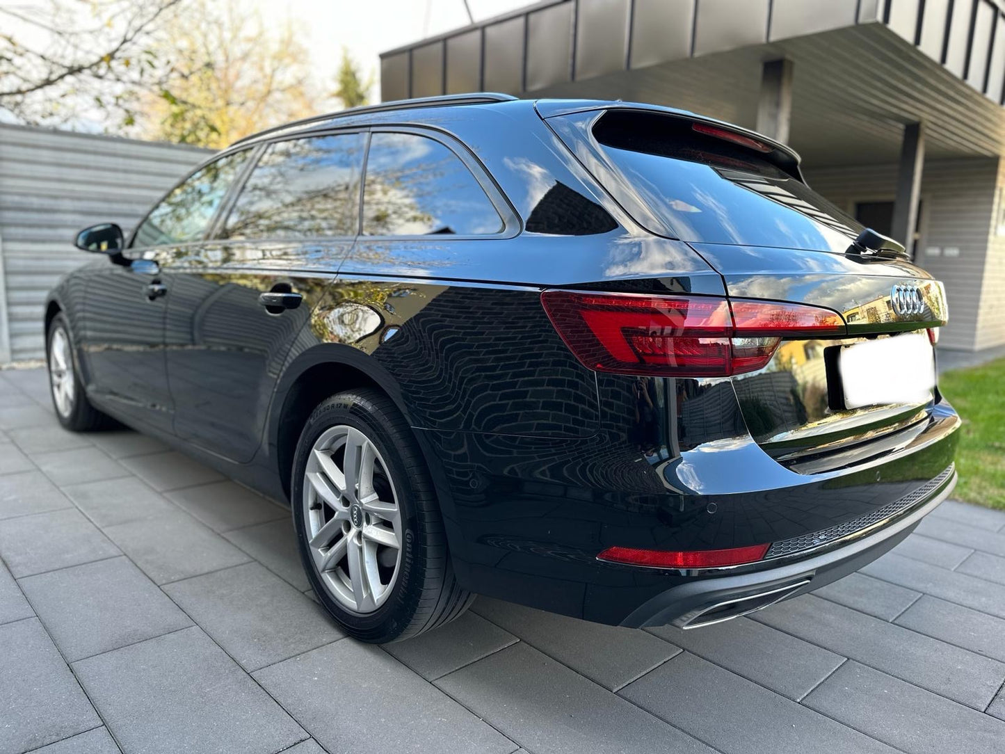 Audi A4 Avant 35 2.0 TDI Design S tronic