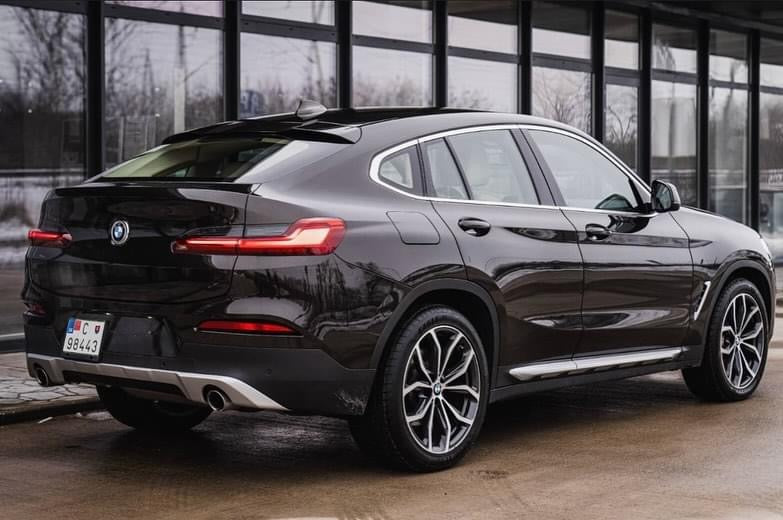 BMW X4 xDrive30d xLine možný odpočet DPH