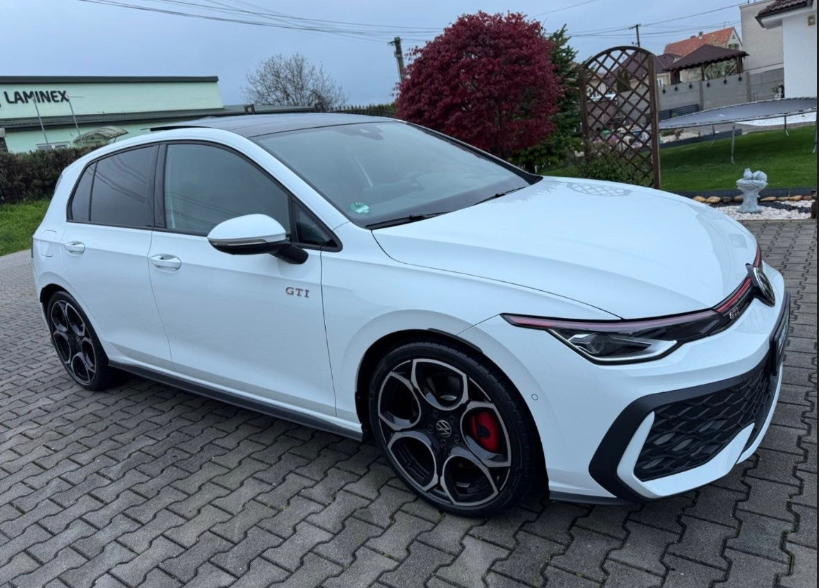 Volkswagen Golf 2.0 TSI GTI DSG