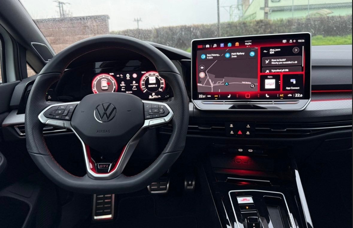 Volkswagen Golf 2.0 TSI GTI DSG
