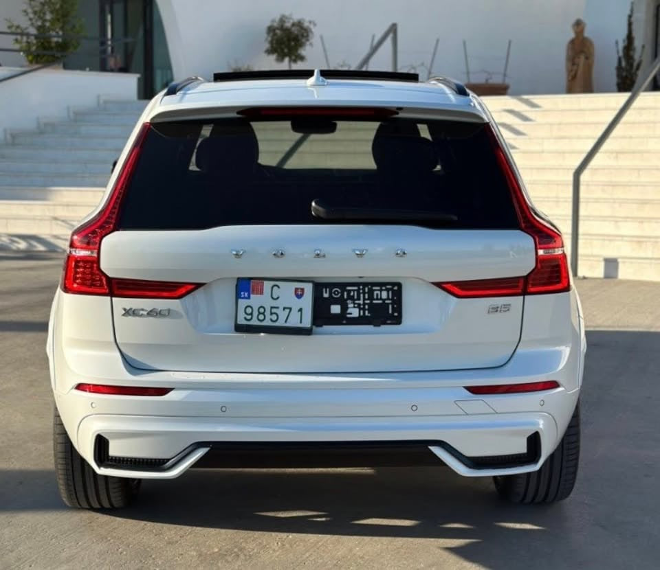 Volvo XC60 B5 R-Design