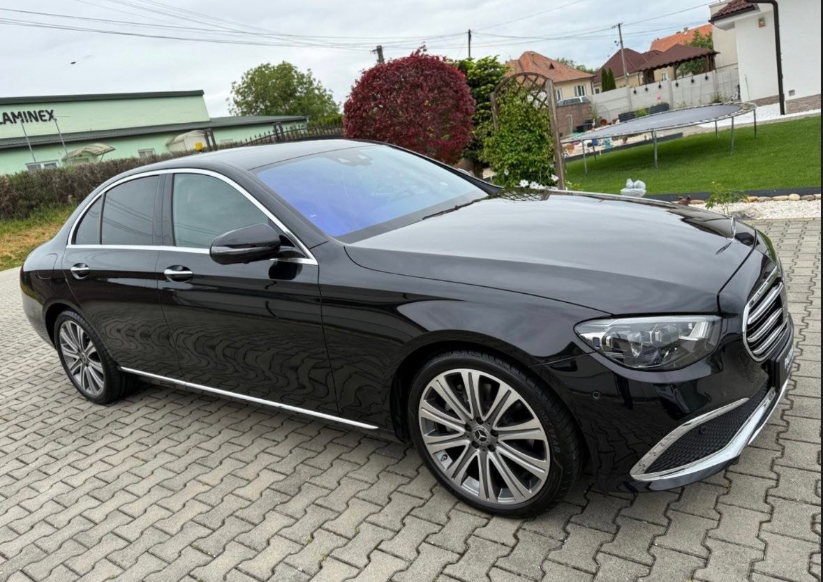 Mercedes-Benz E trieda Sedan 220 d EXCLUSIVE mHEV 4MATIC