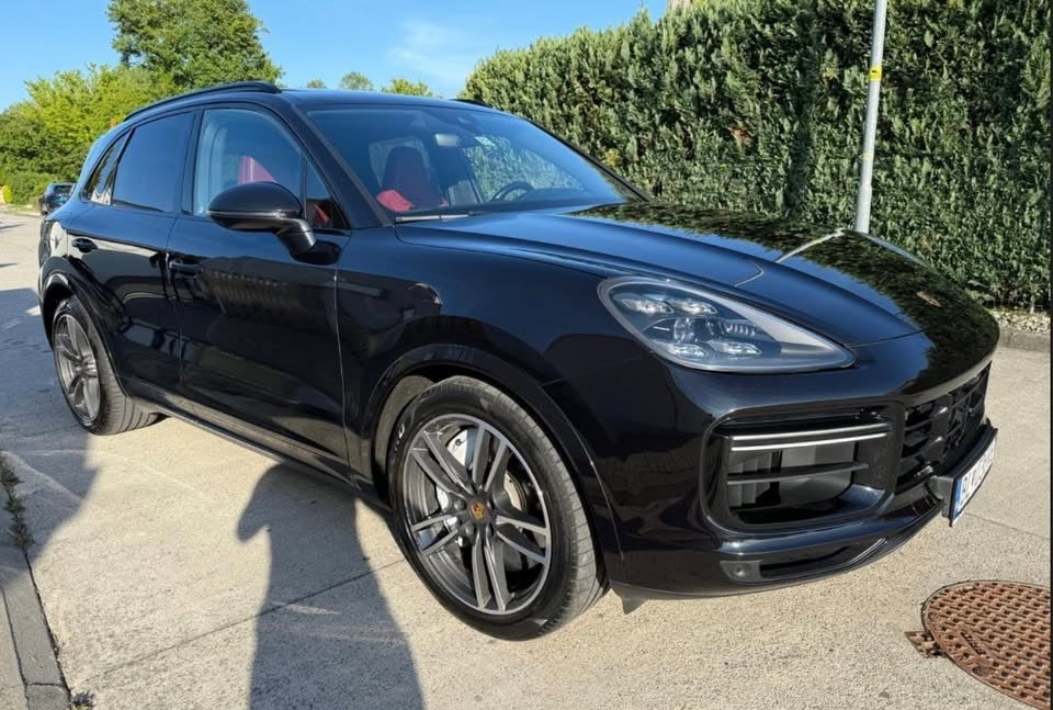 Porsche Cayenne Turbo 4x4