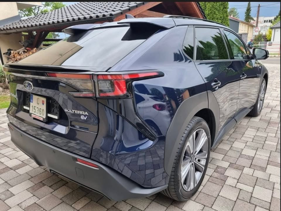 Subaru Solterra 71.4 kWh Premium AWD