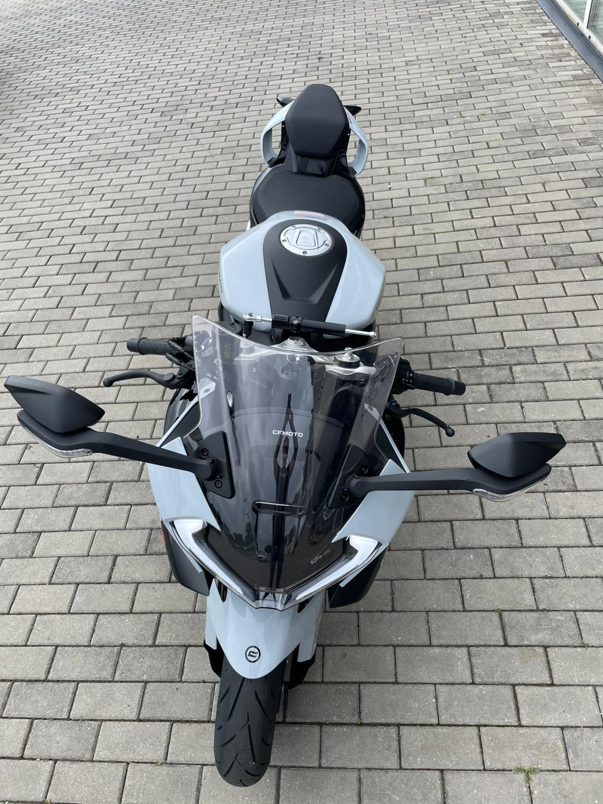 CFmoto 676SR-R