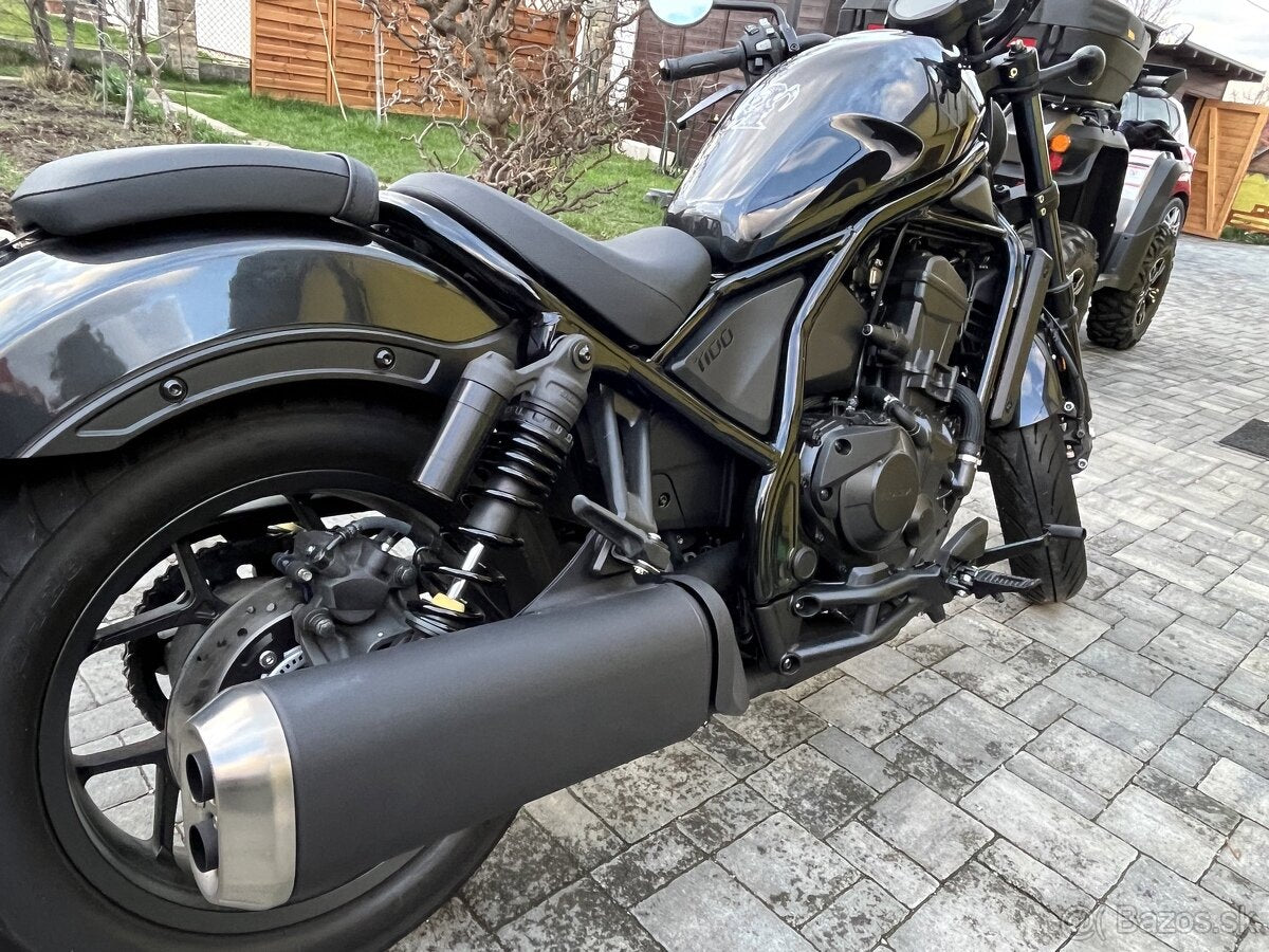 Honda rebel 1100