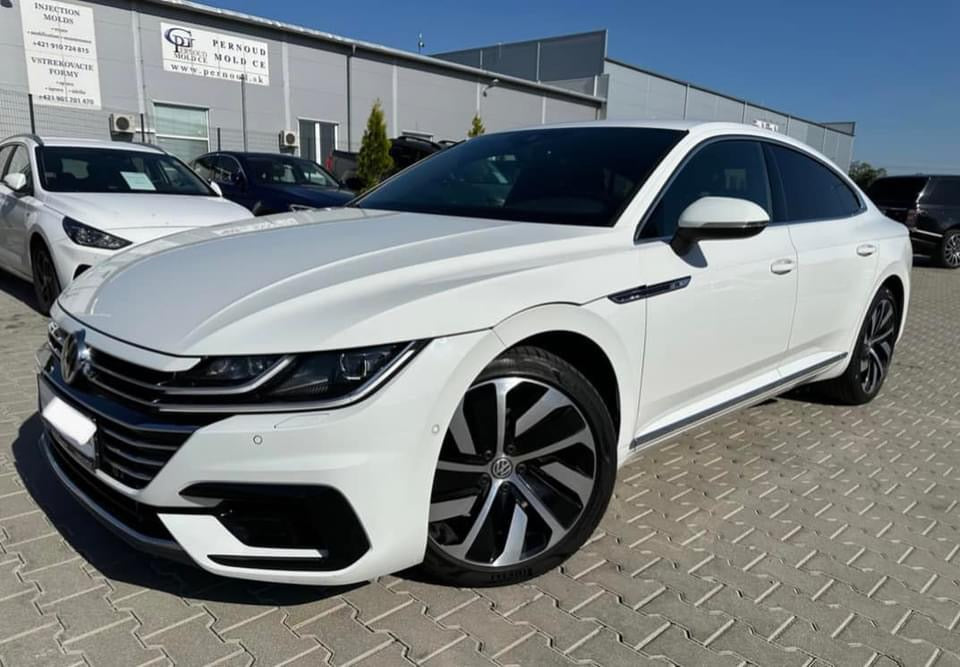Volkswagen Arteon 2.0 TDI 190k R-LINE 4MOTION