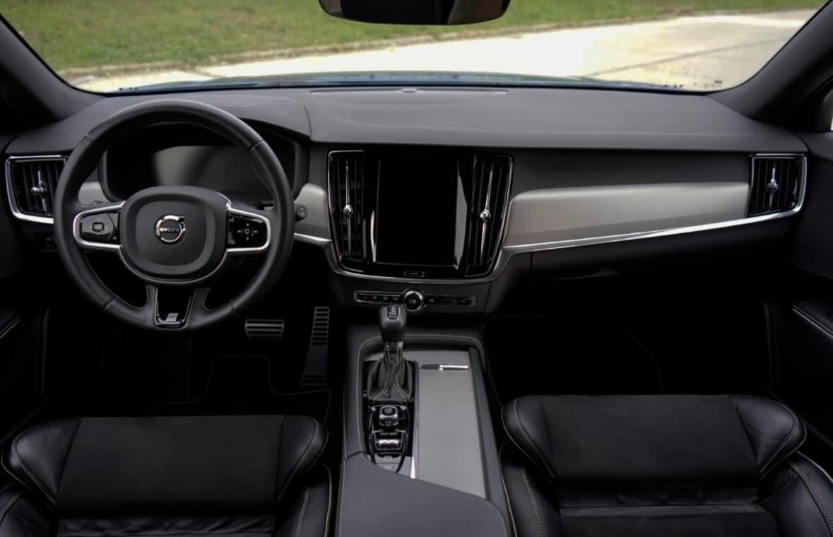 Volvo V90 D4 2.0L R-Design A/T