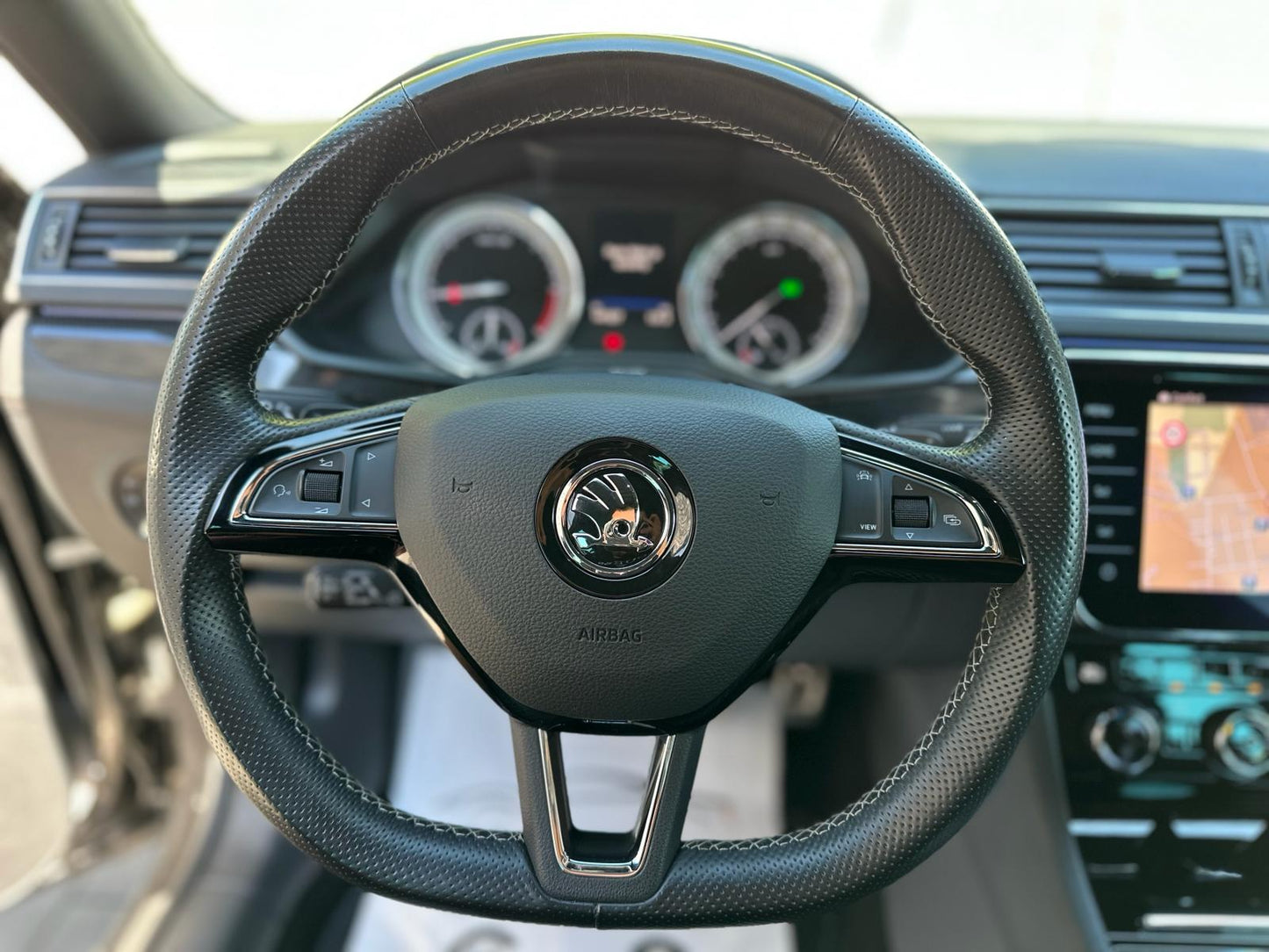 Škoda Superb Combi 2.0 TDI 190k 4x4 Sportline DSG