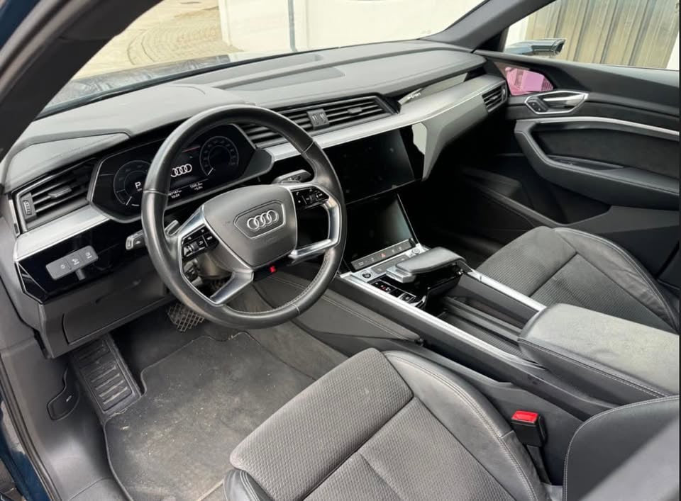 Audi E-tron 50 quattro S line
