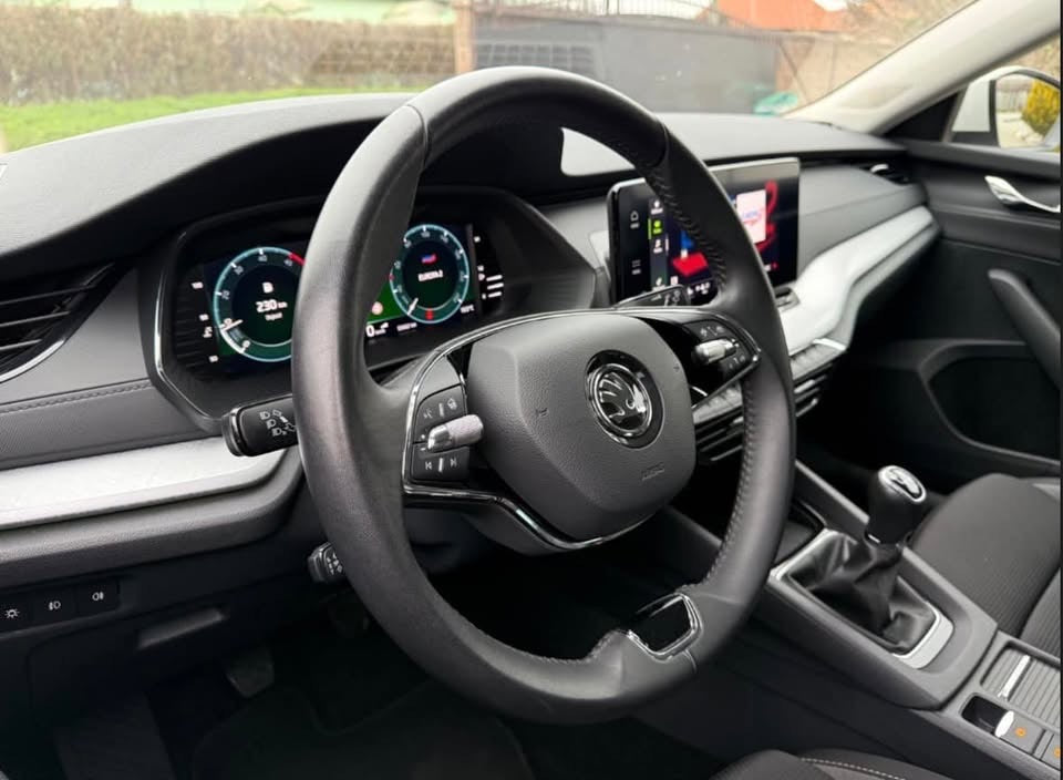 Škoda Octavia Combi 2.0 TDI SCR TOUR