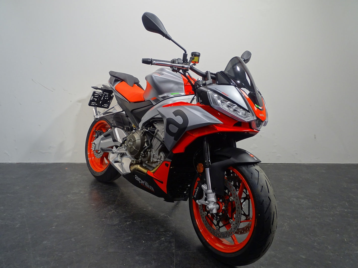 Aprilia TUONO 660 E5 IRIDIUM GREY