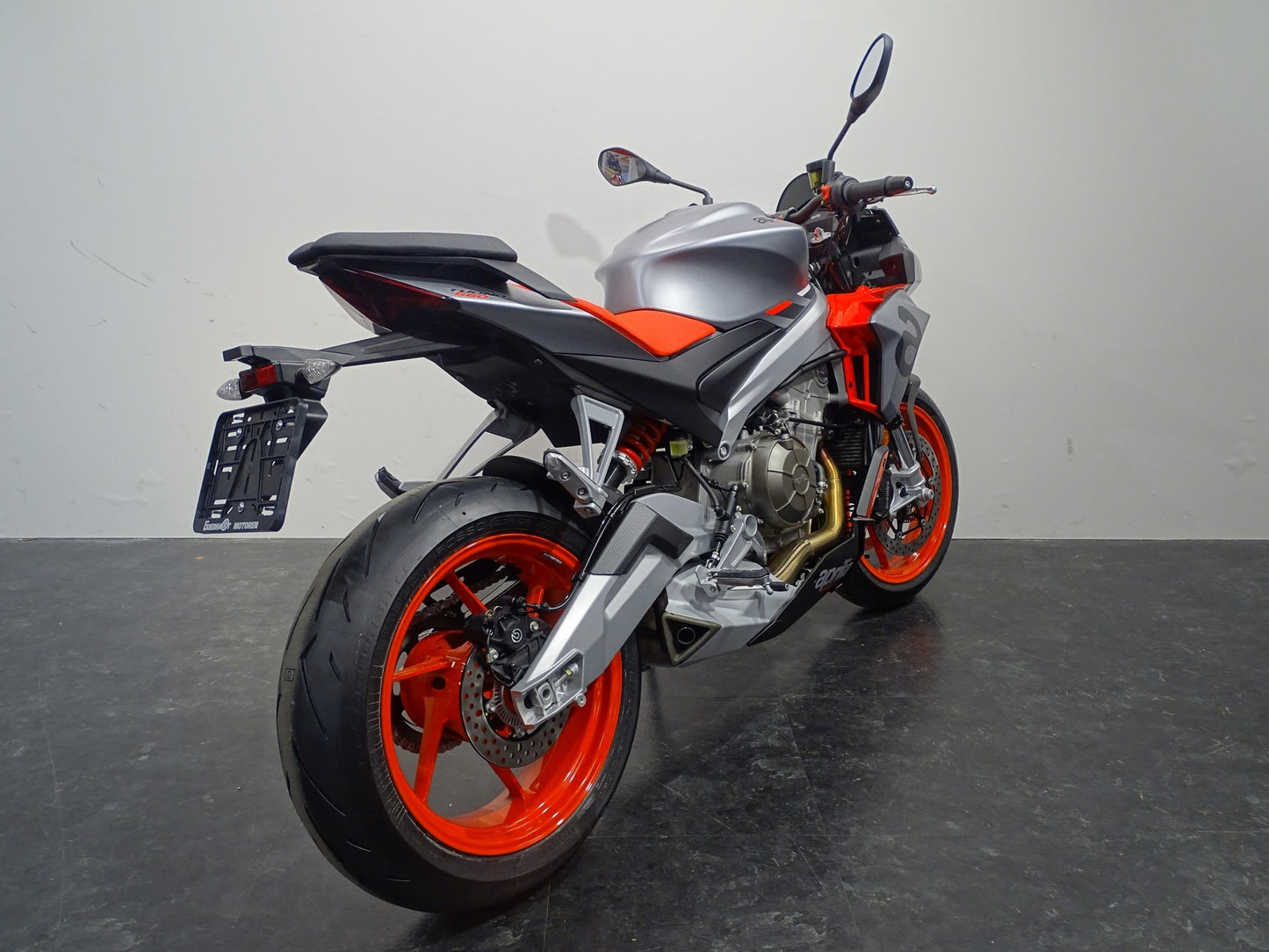 Aprilia TUONO 660 E5 IRIDIUM GREY