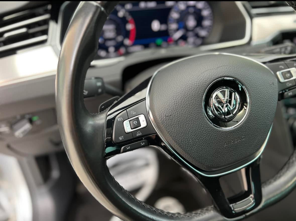 Volkswagen Passat Variant 2.0 TDI R-Line DSG