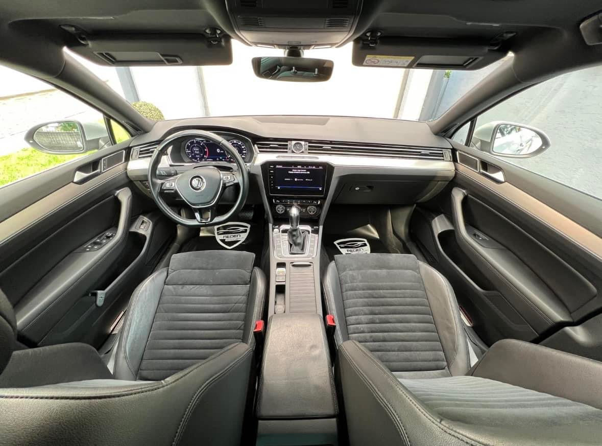Volkswagen Passat Variant 2.0 TDI R-Line DSG