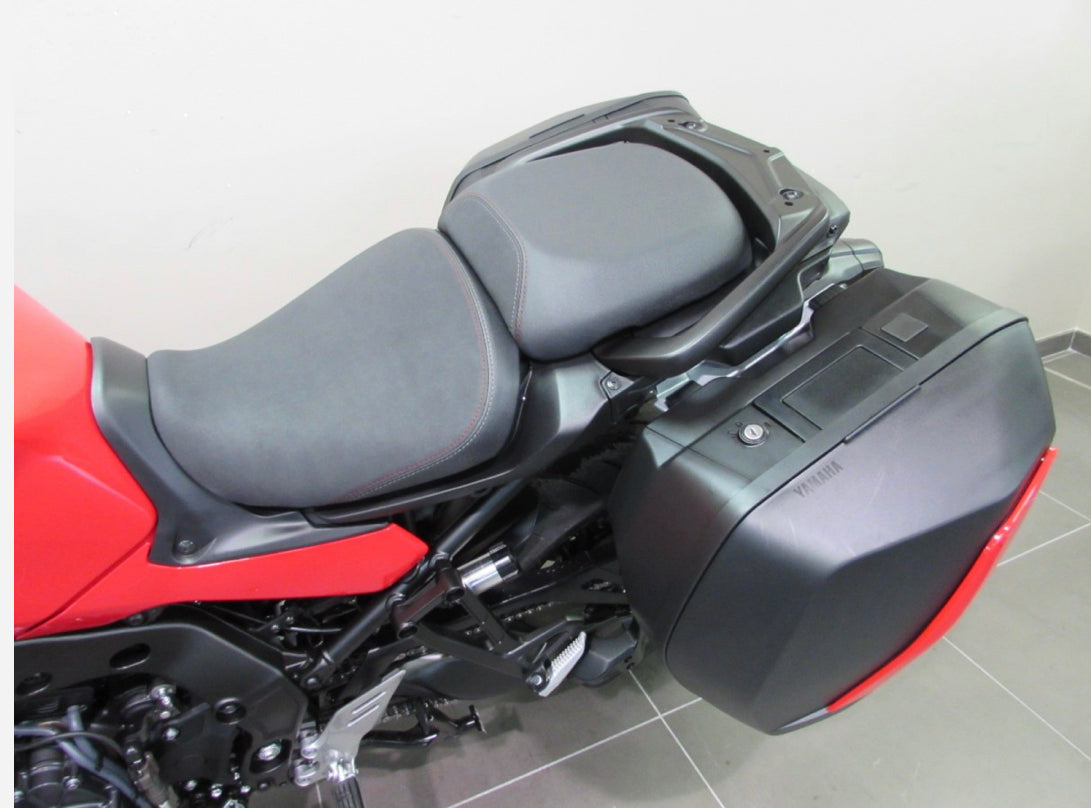 YAMAHA TRACER 9 GT MIDNIGHT BLACK