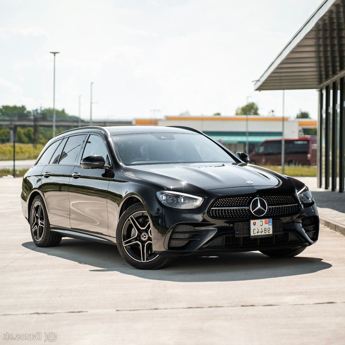 Mercedes-Benz E 220d AMG line Kombi