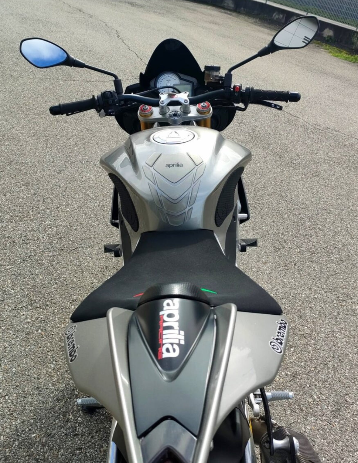 Aprilia 1100 TUONO V4