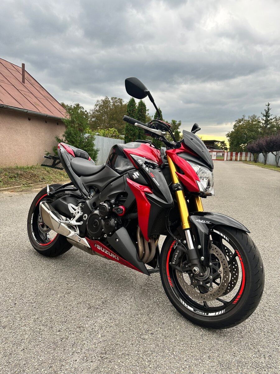 Suzuki gsxs 1000