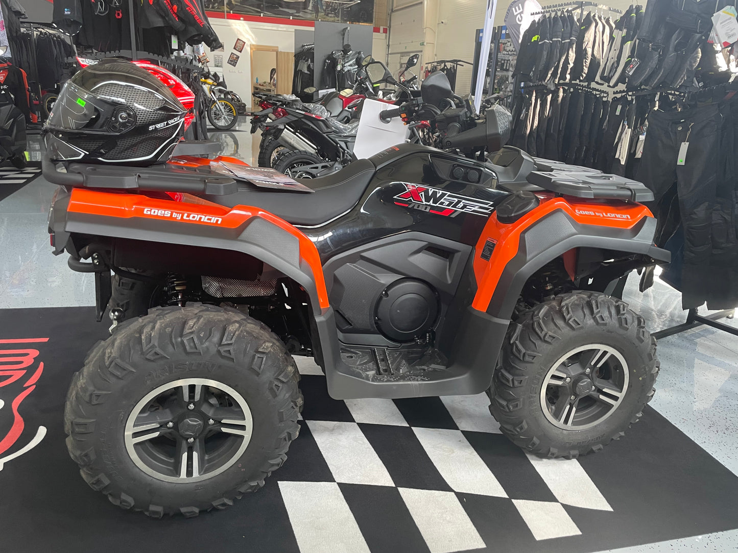 GOES X WOLF 700i