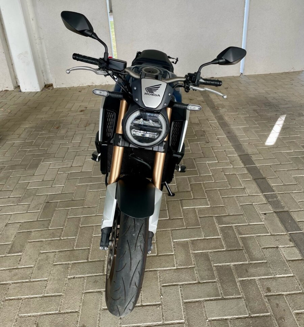 HONDA CB650R