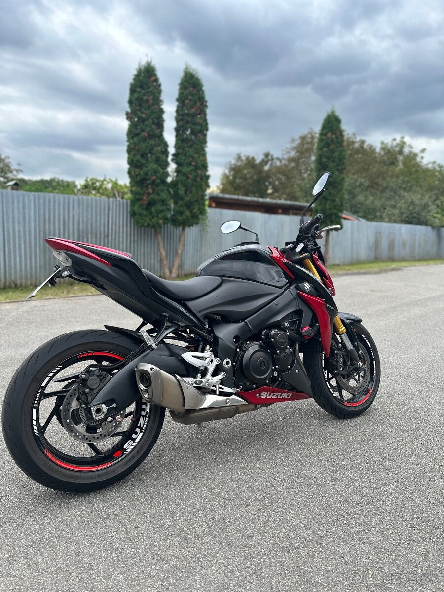 Suzuki gsxs 1000