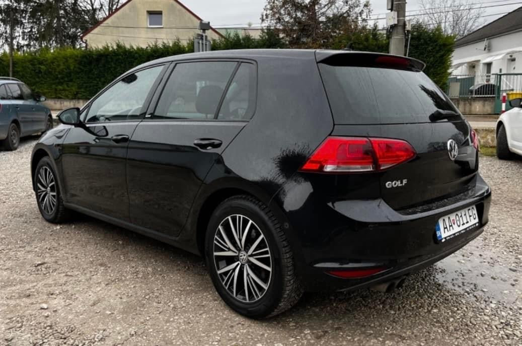 Volkswagen Golf 1.4 TSI BMT Trendline DSG