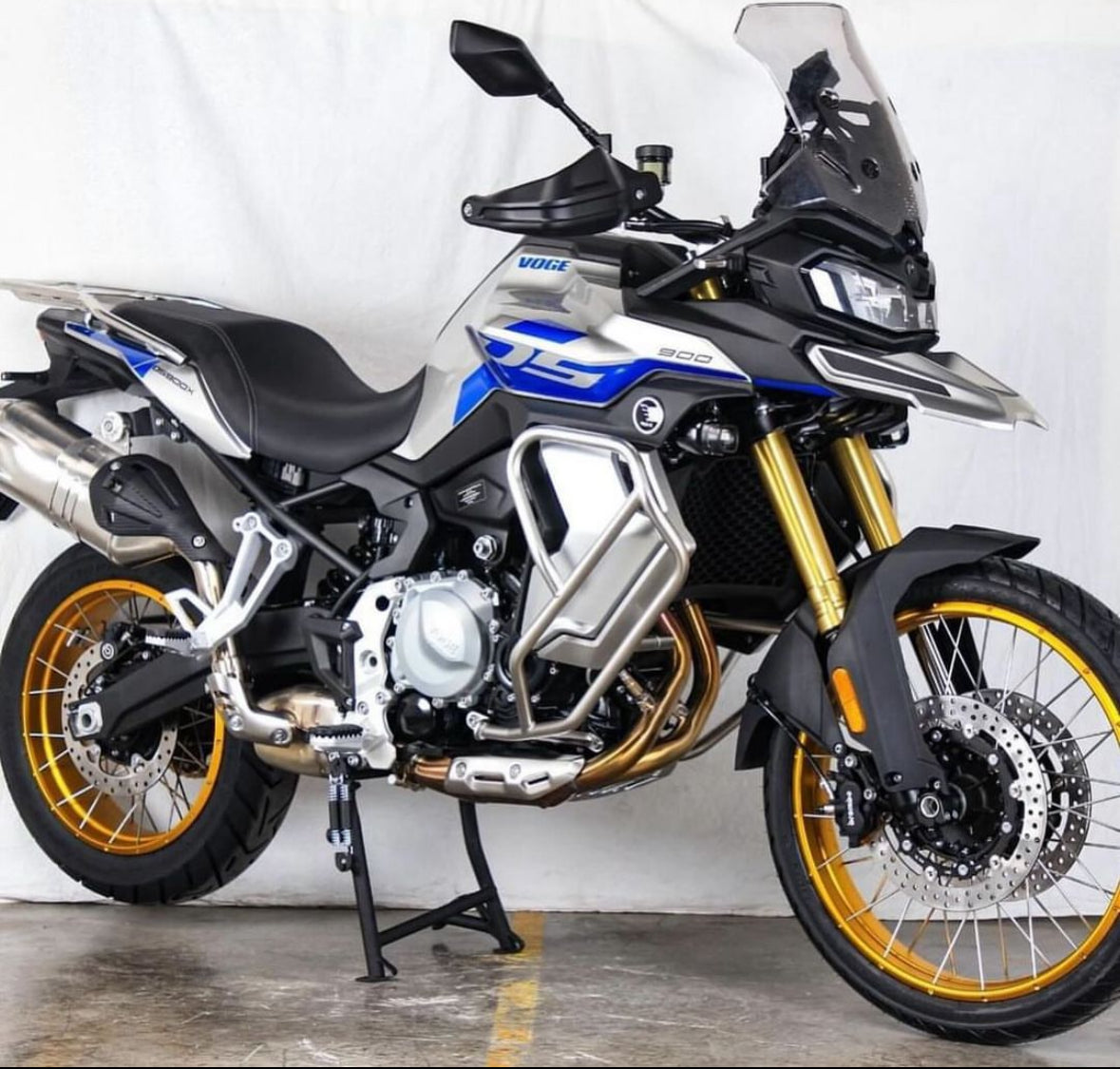 VOGE 900 DSX