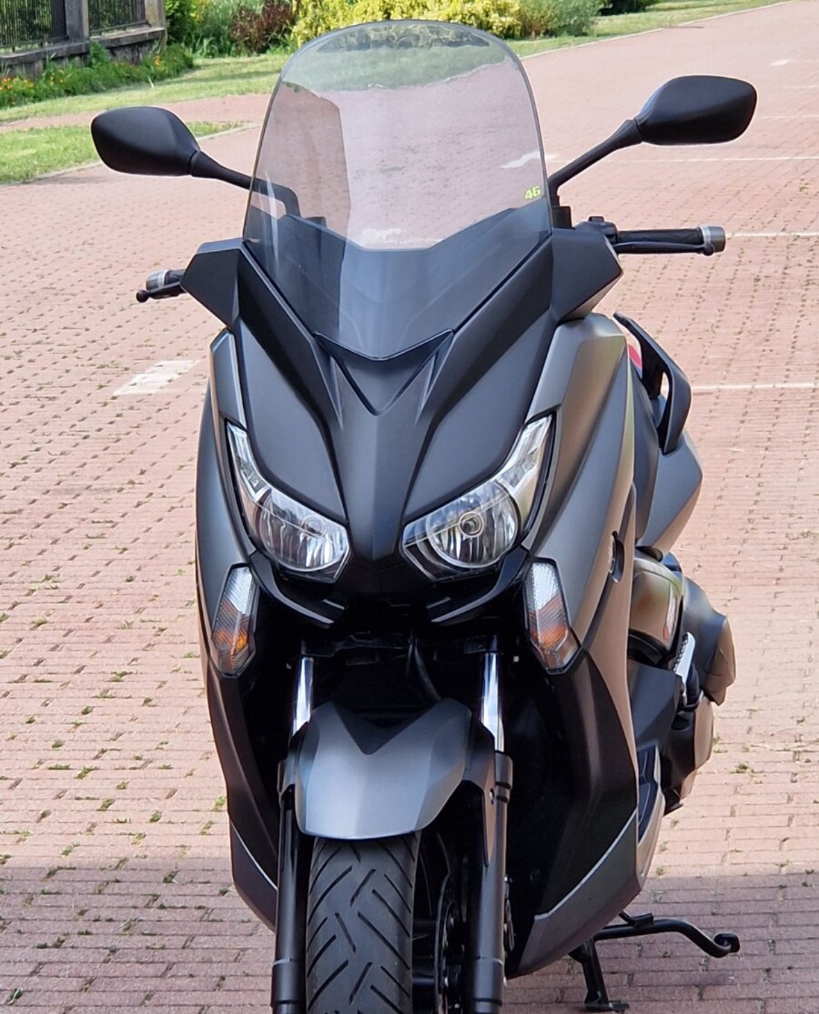 YAMAHA XMAX 400