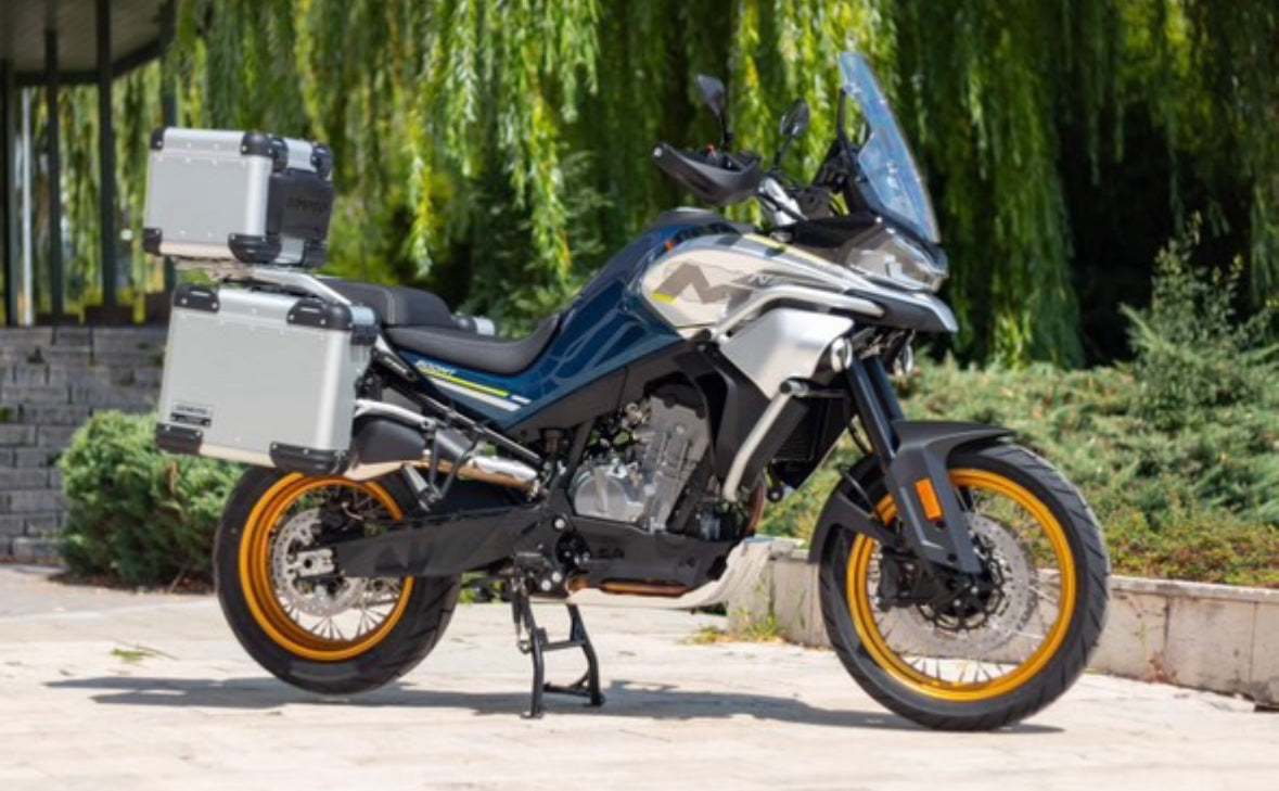CFmoto mt 800