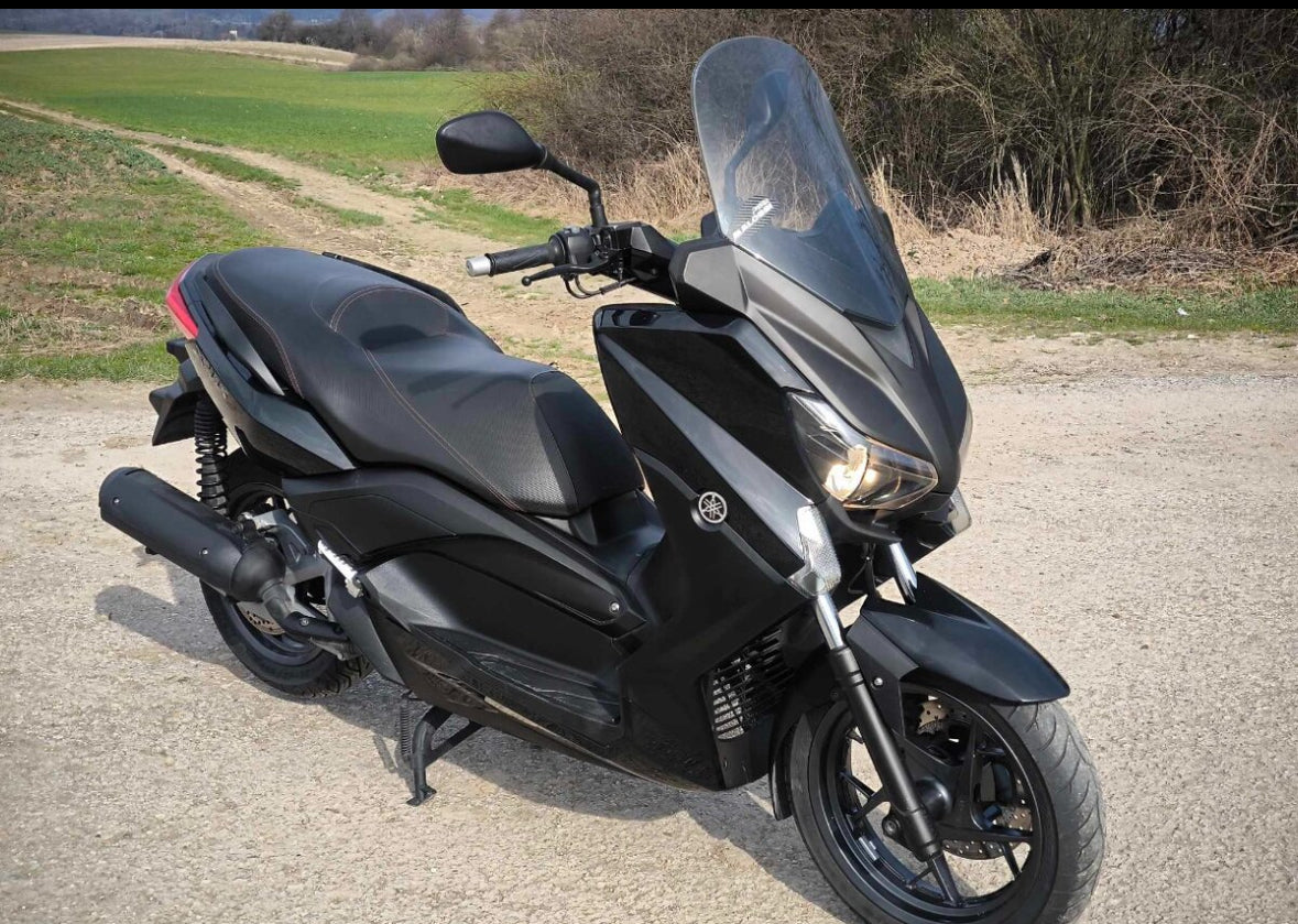 Yamaha x-max 125