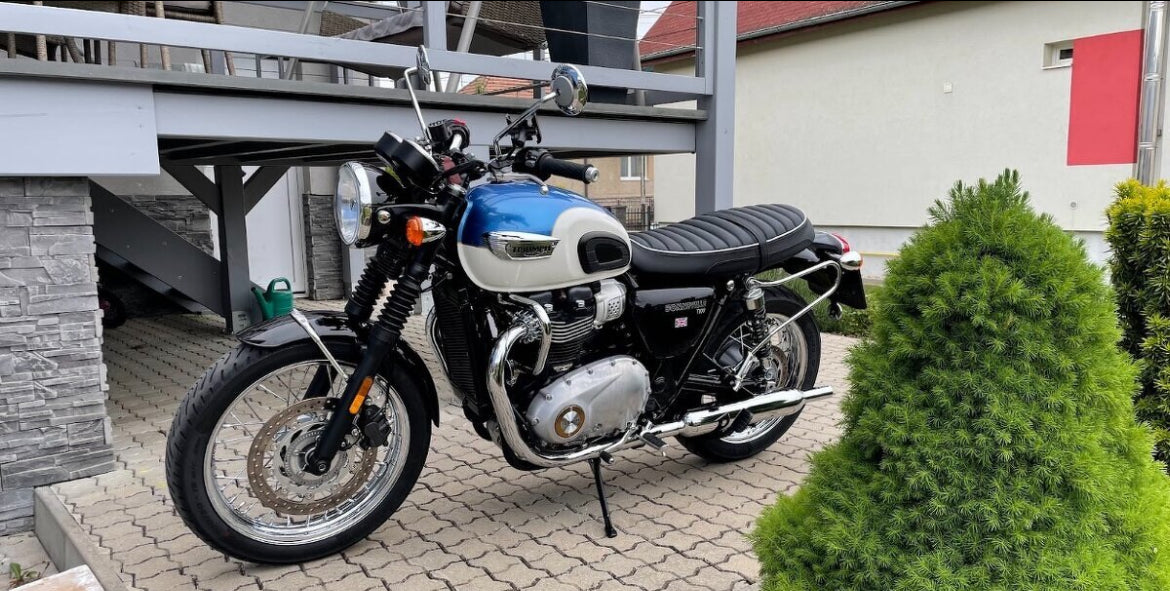 Triumph BONNEVILLE