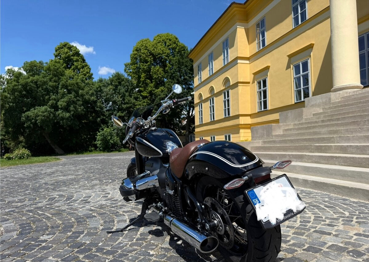 BMW R18