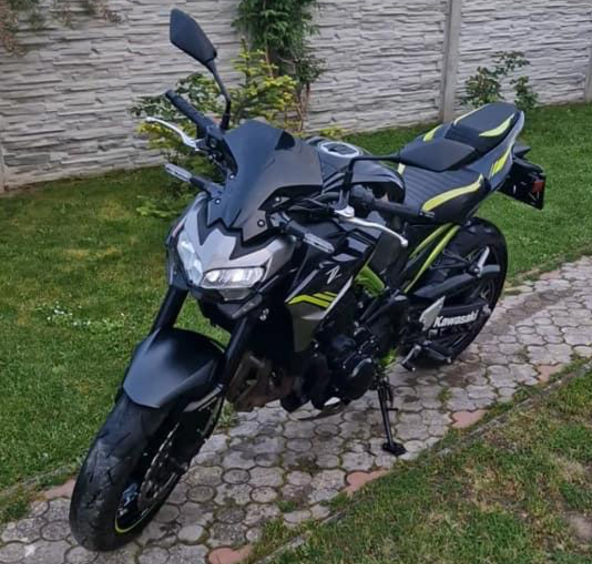 Kawasaki Z900