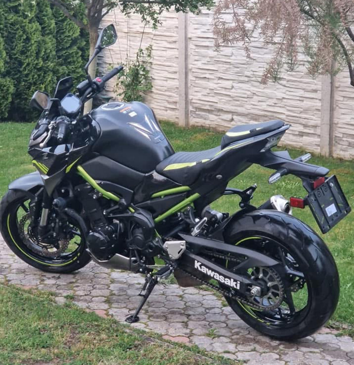 Kawasaki Z900