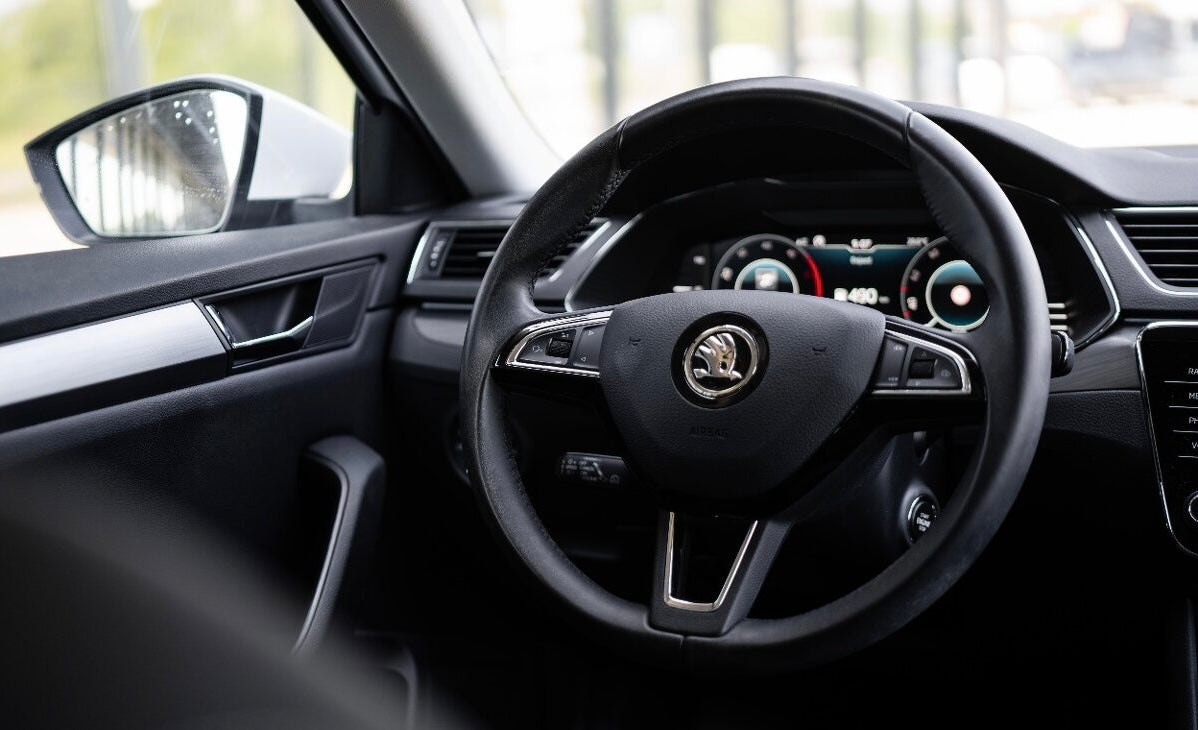 ŠKODA SUPERB COMBI TDI 140KW VIRTUAL COCPIT